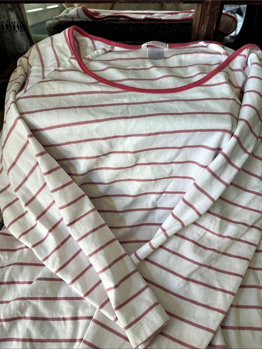 Lake Long Sleeve Striped Cotton Tee in White & Pink Size Medium